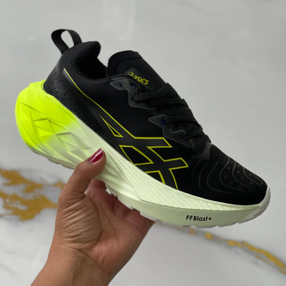 Asics Novablast