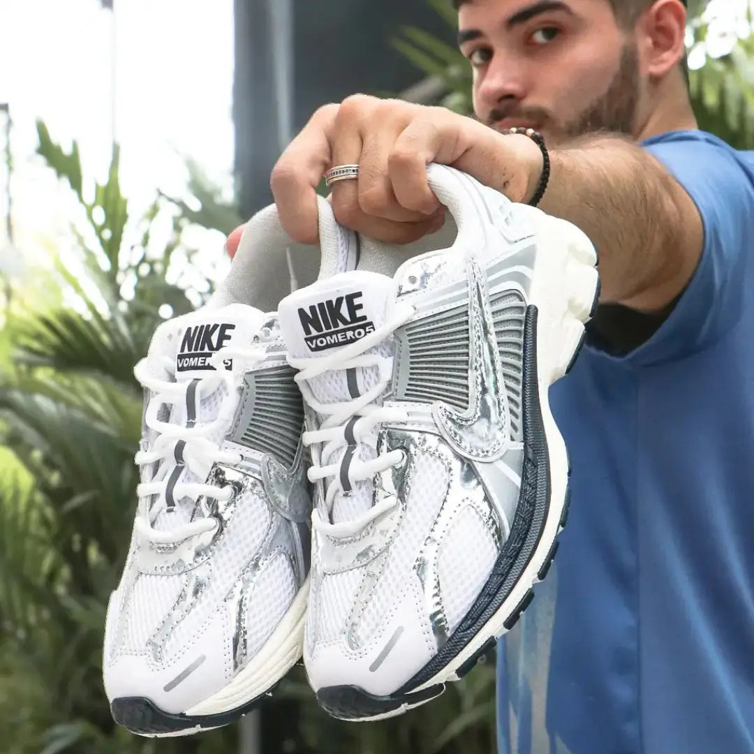 Nike Vomero Y24